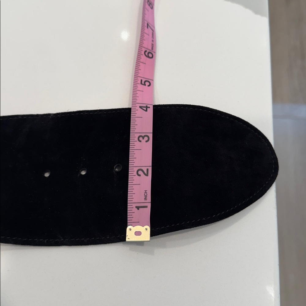 Vintage Donna Karan wide black suede belt with a large gold-tone buckle - Picture 12 of 12